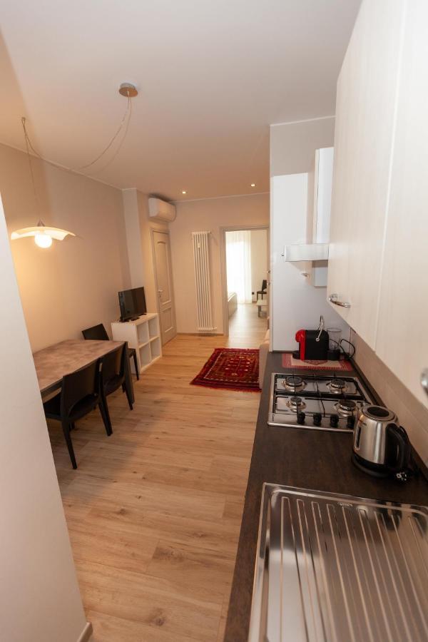 Ferienwohnung Rossini15 - Garage Privato Alba  Exterior foto